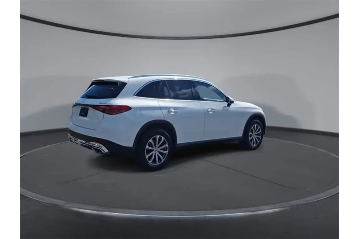 $34500 : Mercedes-Benz GLC 2024 AWD G image 8