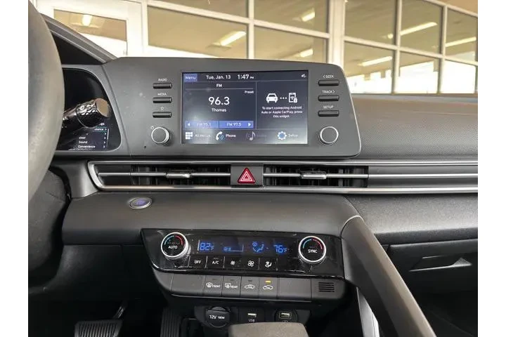 $21998 : Hyundai ELANTRA 2023 SEL 4dr image 10