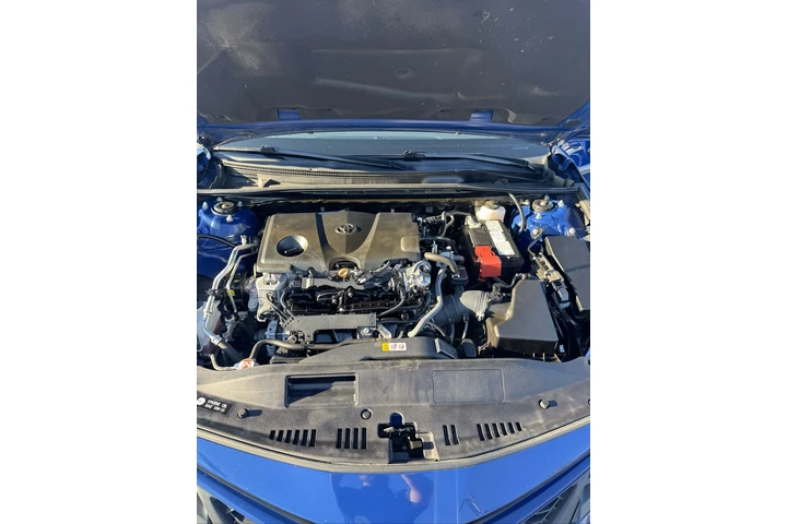 $1 : Toyota Camry SE image 5