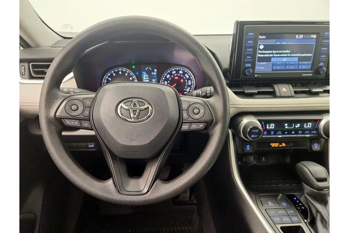 $29998 : Toyota RAV4 2022 AWD XLE 4dr image 10