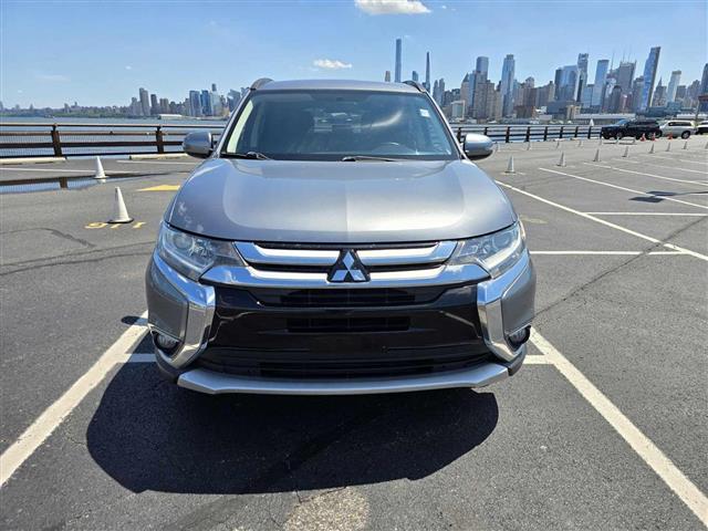 $9995 : 2016 MITSUBISHI OUTLANDER image 4