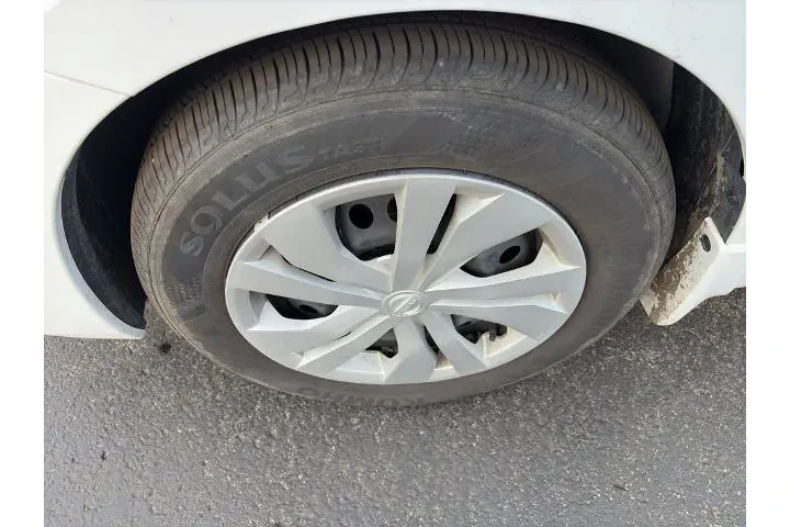 $21995 : Nissan Versa 2025 S 4dr Seda image 4