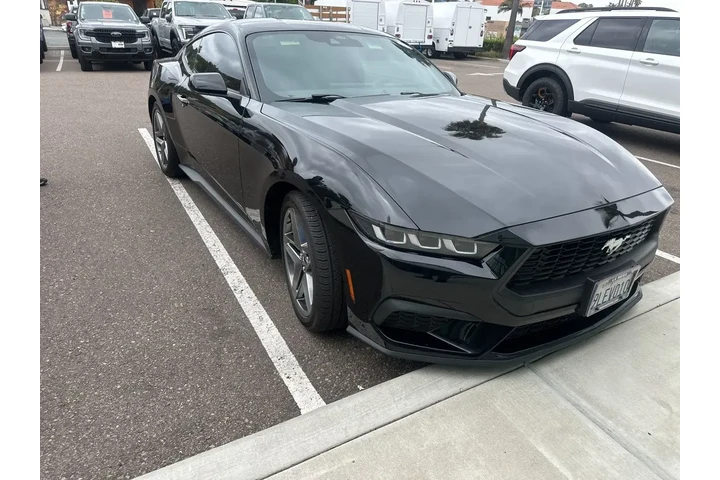 $28900 : Ford Mustang 2024 EcoBoost 2 image 6