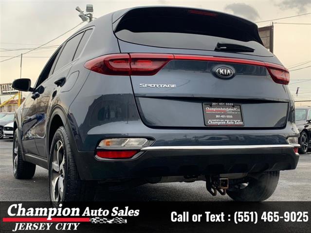 Used 2021 Sportage LX AWD for image 9