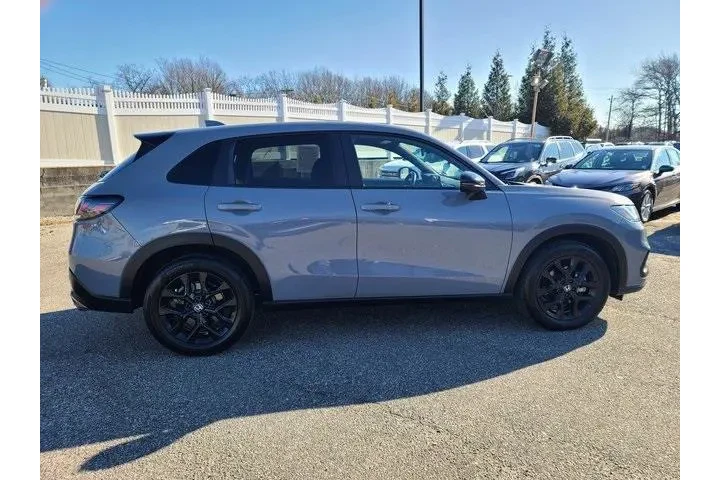$23972 : Honda HR-V 2023 AWD Sport 4d image 5