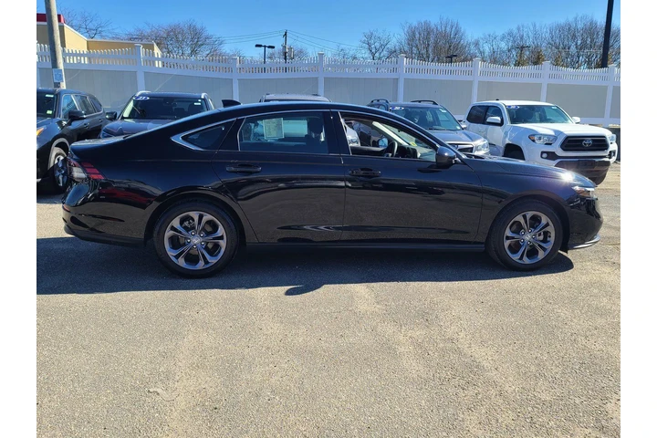 $23995 : Honda Accord 2023 EX 4dr Sed image 9