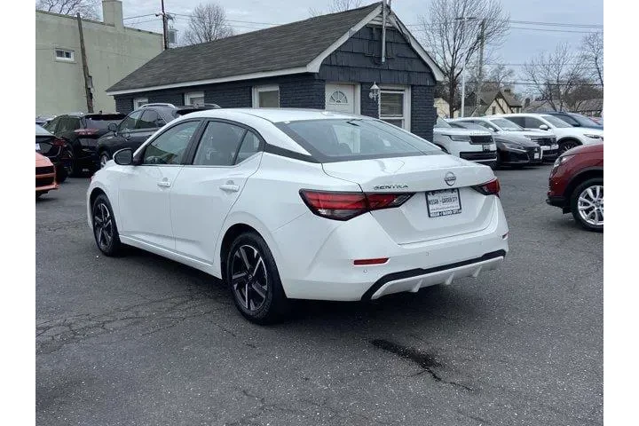 $14987 : Nissan Sentra 2025 SV 4dr Se image 6