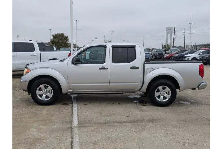 $10897 : Nissan Frontier 2010 4x2 SE image 6