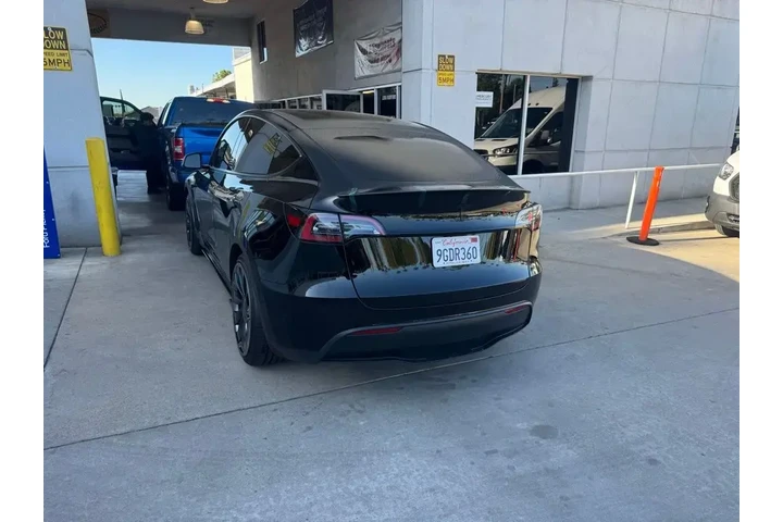 $32989 : Tesla Model Y 2023 AWD Perfo image 2