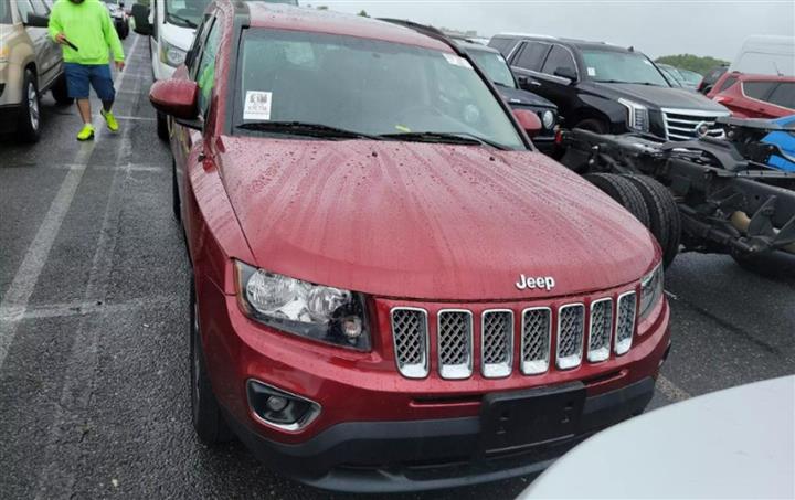 $14000 : 2017 JEEP COMPASS image 3