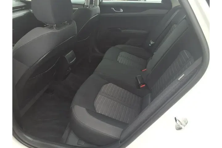 $22983 : Kia K5 2025 LXS 4dr Sedan image 8