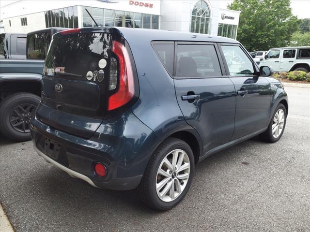 $10938 : PRE-OWNED 2017 KIA SOUL PLUS image 2