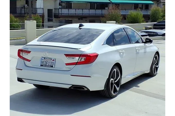 $22995 : Honda Accord 2022 Sport 4dr image 4
