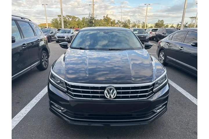 $15991 : Volkswagen Passat 2018 2.0T image 2