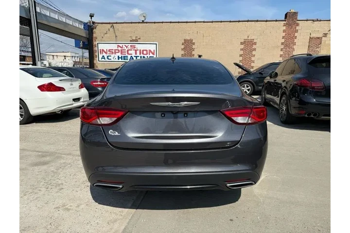 $9995 : 2015 200 S AWD image 5