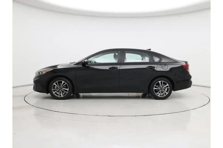 $18998 : Kia Forte 2024 LXS 4dr Sedan image 3
