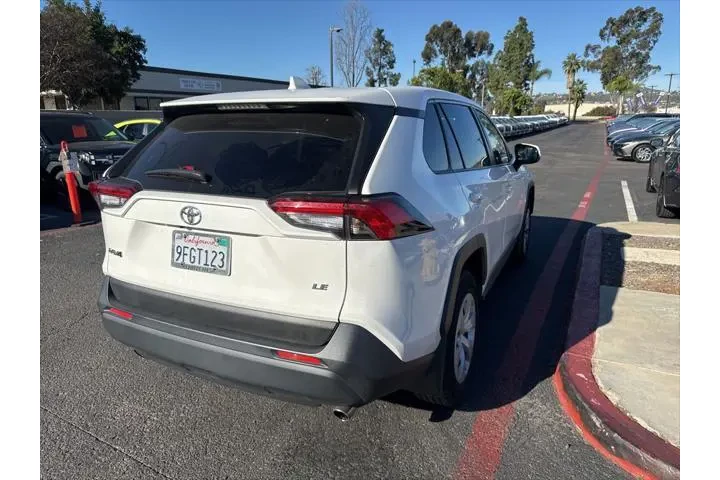 $22995 : Toyota RAV4 2023 LE 4dr SUV image 3
