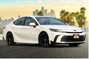 $29953 : Toyota Camry 2025 SE 4dr Sed thumbnail