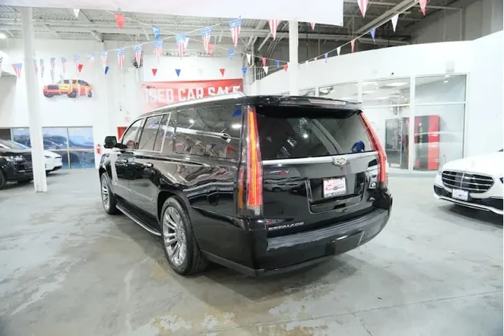 $28765 : 2019 CADILLAC Escalade ESV Lu image 8