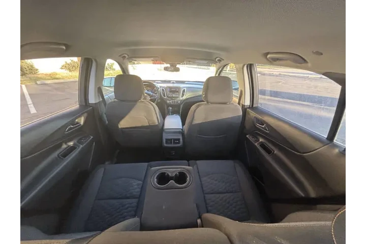 $12999 : 2020 Equinox LT image 8