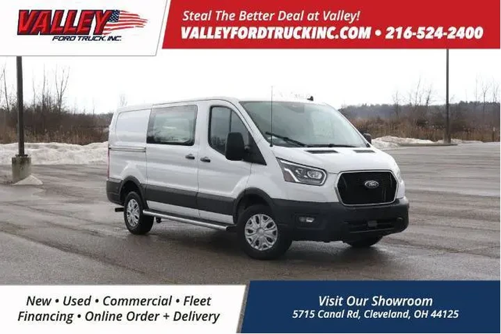 $28950 : Ford Transit 2023 250 3dr SW image 1
