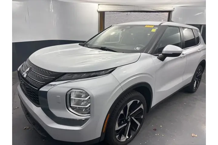 $14632 : Mitsubishi Outlander 2022 AW image 7