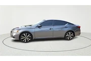 $18798 : Nissan Altima 2020 2.5 SR 4d thumbnail