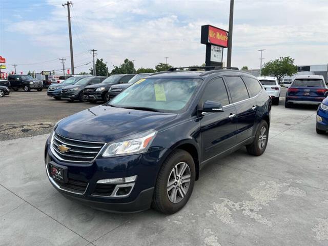 $15097 : 2017 Traverse LT image 4