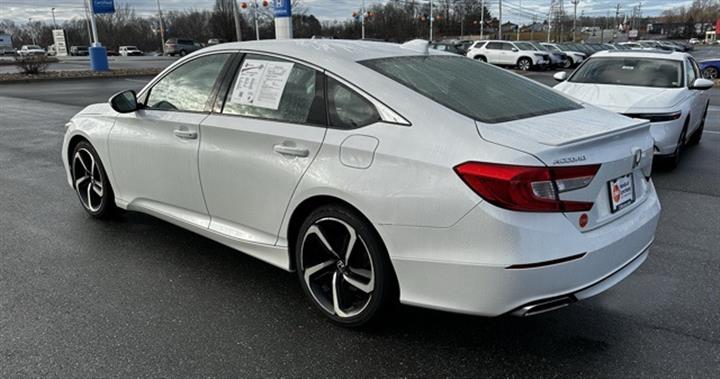 $22724 : PRE-OWNED 2019 HONDA ACCORD S image 5