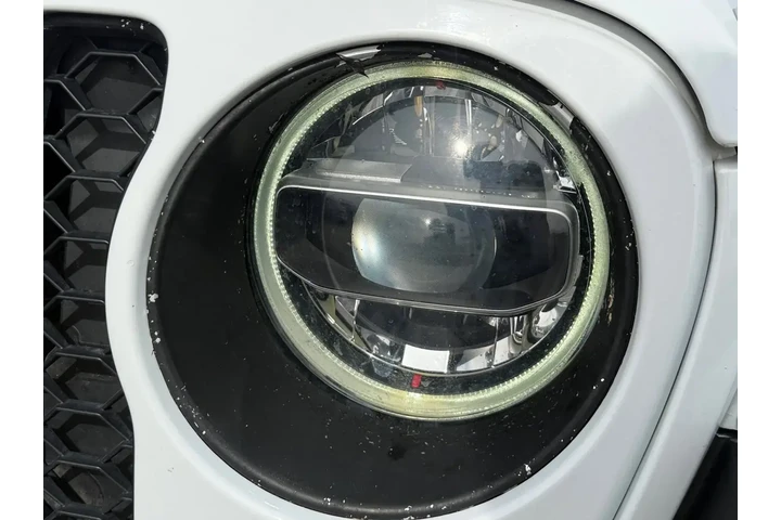 $24590 : Jeep Gladiator 2020 4x4 Over image 9