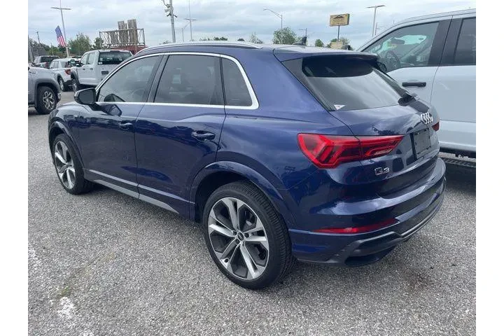 $17495 : Audi Q3 2021 AWD quattro S l image 9