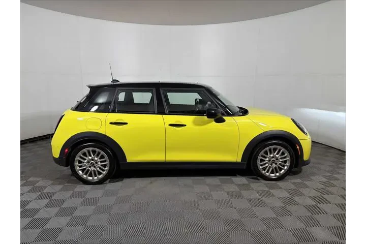 $29993 : MINI Hardtop 4 Door 2025 Coo image 7