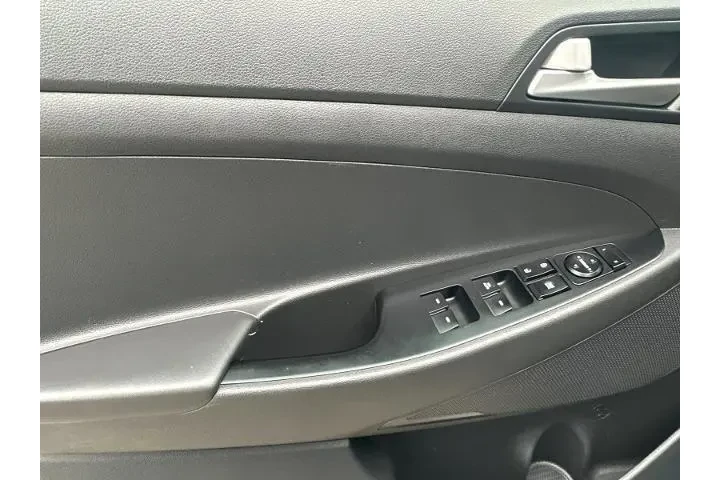 $18990 : Hyundai TUCSON 2020 Value 4d image 10