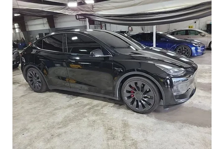 $28990 : Tesla Model Y 2023 AWD Perfo image 3