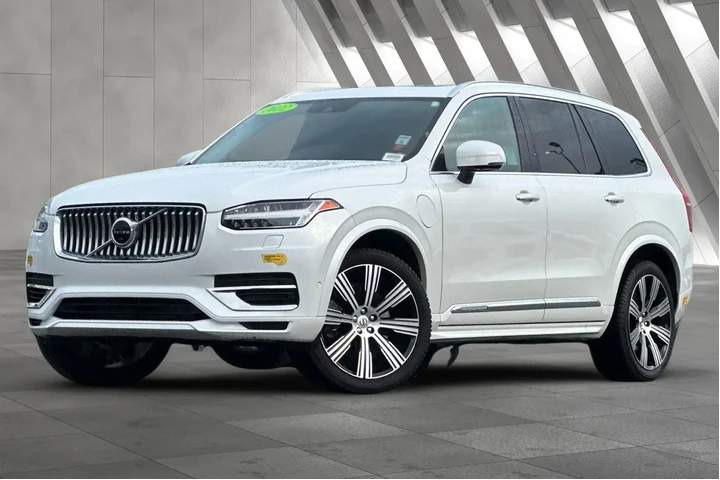 $39900 : Volvo XC90 Recharge 2022 eAW image 2