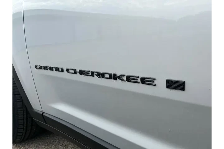 $33990 : Jeep Grand Cherokee L 2024 4 image 10