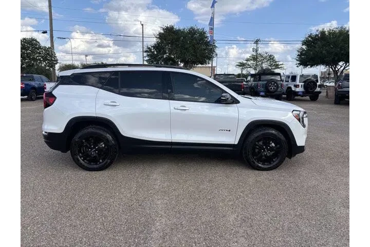 $29085 : 2024 GMC Terrain AT4 image 5
