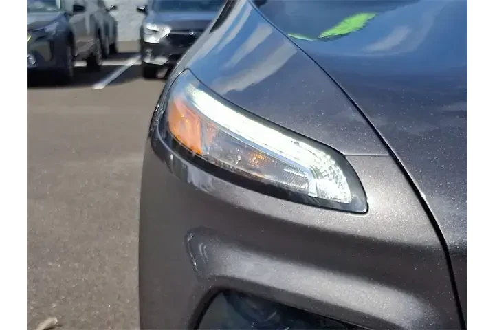 $14845 : Jeep Cherokee 2018 4x4 Latit image 9