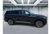 $39495 : Lincoln Aviator 2023 AWD Res thumbnail