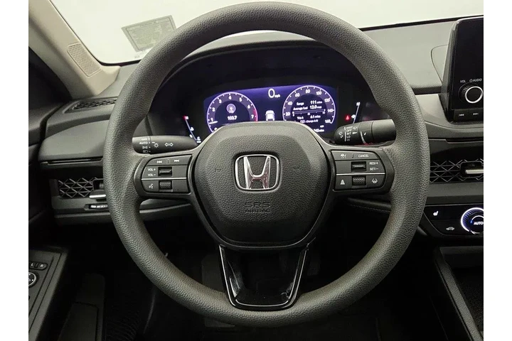 $25998 : Honda Accord 2024 EX 4dr Sed image 10