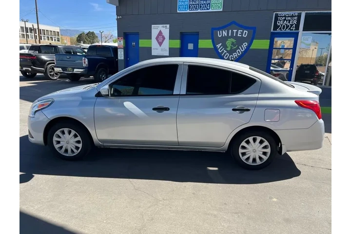 2017 Versa 1.6 S 5M image 8