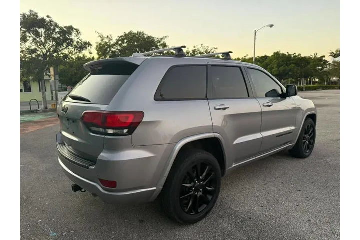 $15965 : 2017 Grand Cherokee Altitude image 8