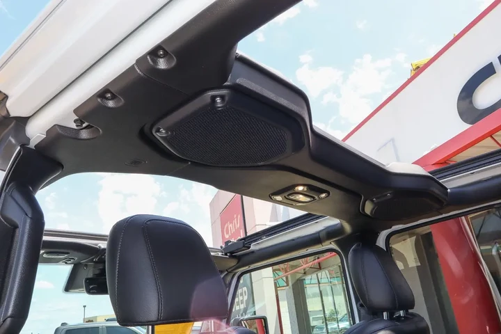 $69988 : 2023 Wrangler Rubicon 392 image 9