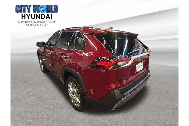 $37908 : Toyota RAV4 2024 AWD Limited image 3