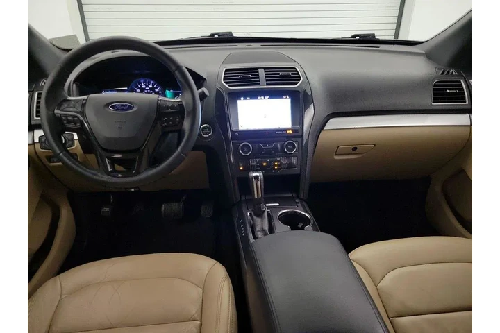 $17998 : Ford Explorer 2017 AWD XLT 4 image 9