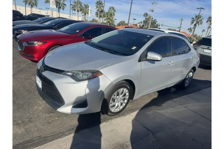 $15995 : Toyota Corolla 2018 SE 4dr S image 1