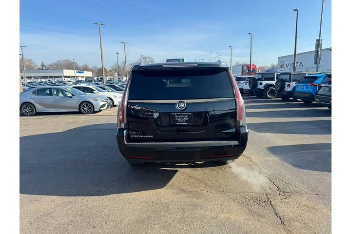 $13980 : 2015 Escalade ESV 4WD 4dr Lux image 2