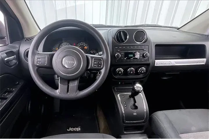 $9990 : Jeep Compass 2016 4x4 Sport image 5