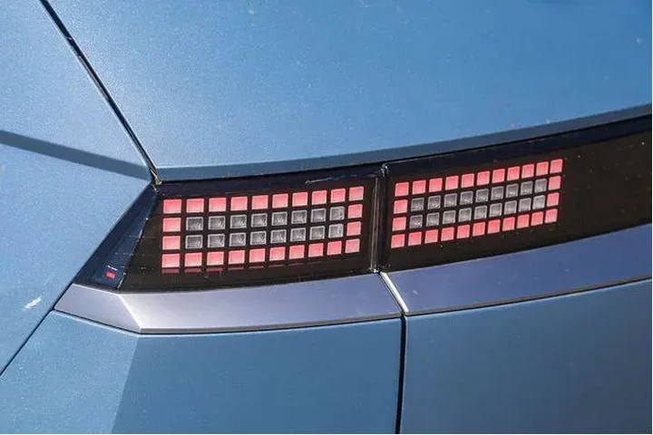 $25992 : Hyundai IONIQ 5 2024 SEL 4dr image 10