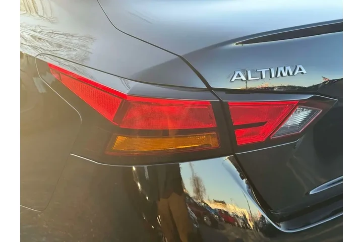 $19995 : Nissan Altima 2025 2.5 SR 4d image 10